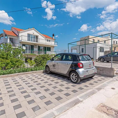Nice In With House Sea View *